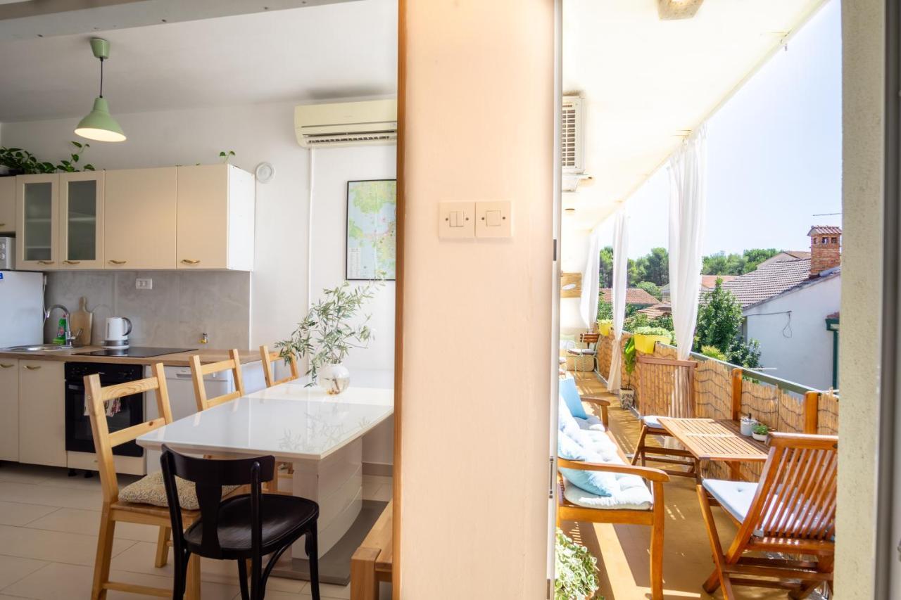 Spacious Apartment By The Sea 8+4 Pula Exterior foto